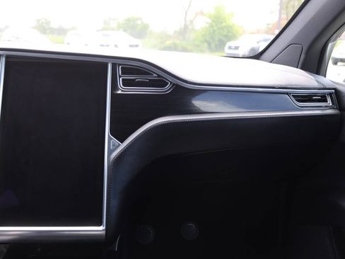 Used 2018 Tesla Model X 75D AWD/4WD image 24