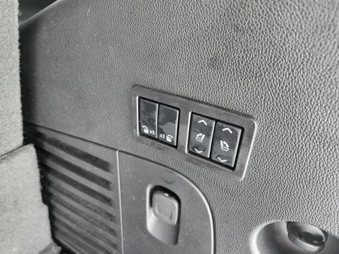 Used 2019 Chevrolet Tahoe Premier image 37