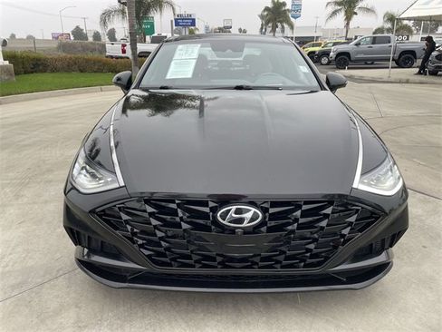 Used 2022 Hyundai Sonata Limited image 3