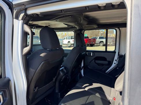 Used 2025 Jeep Wrangler Unlimited Rubicon 4xe w/ Safety Group image 13