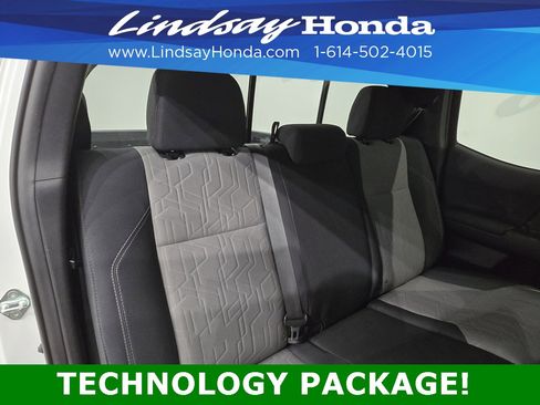 Used 2020 Toyota Tacoma TRD Off-Road w/ Technology Package image 9