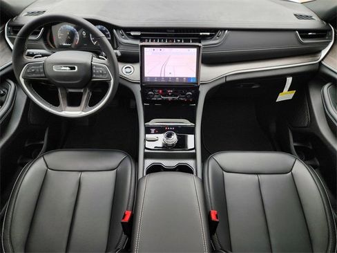 New 2025 Jeep Grand Cherokee L Limited image 20