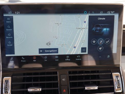 Used 2023 Lincoln Navigator Reserve image 11