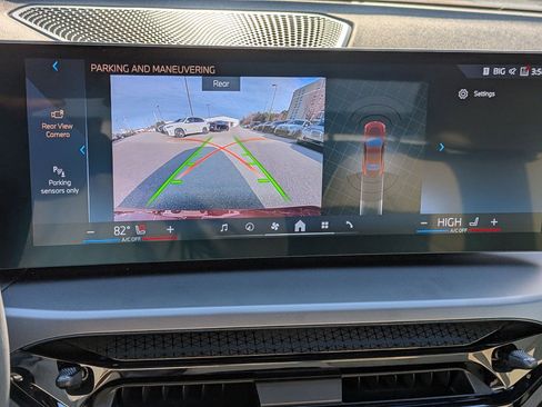 Used 2025 BMW 230i Coupe w/ M Sport Package image 25