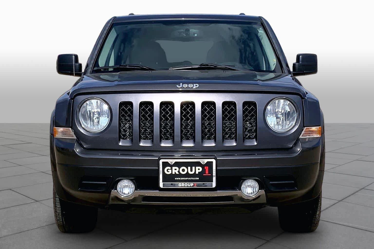 Used 2016 Jeep Patriot High Altitude FWD image 3