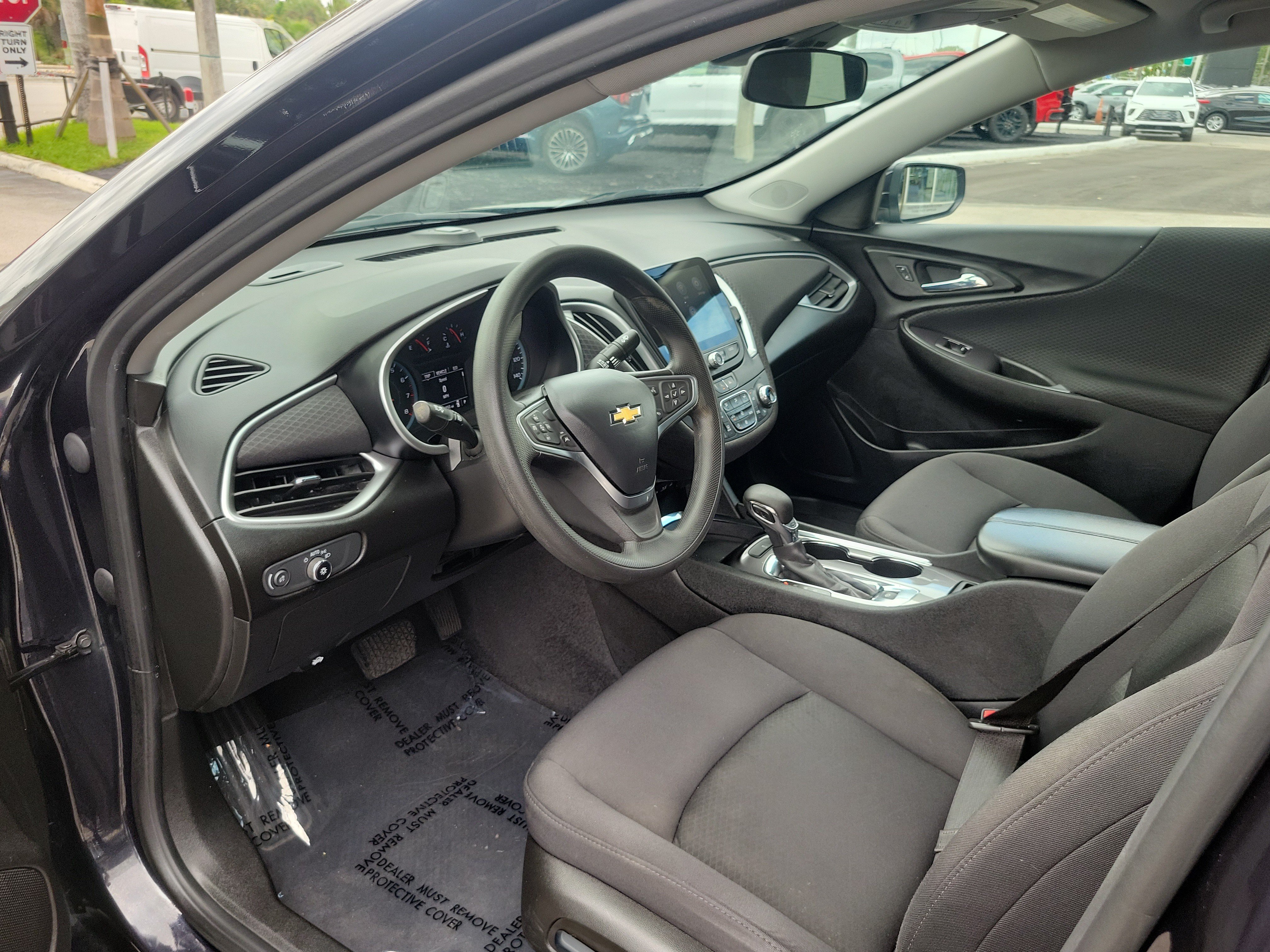 Used 2023 Chevrolet Malibu LT FWD image 9