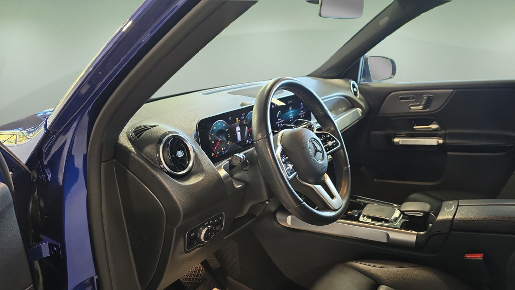 Used 2020 Mercedes-Benz GLB 250 4MATIC image 14