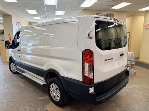 Used 2025 Ford Transit 250 Low Roof w/ Exterior Upgrade Package RWD image 7