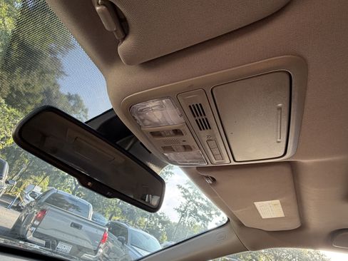 Used 2016 Honda Pilot Touring image 28
