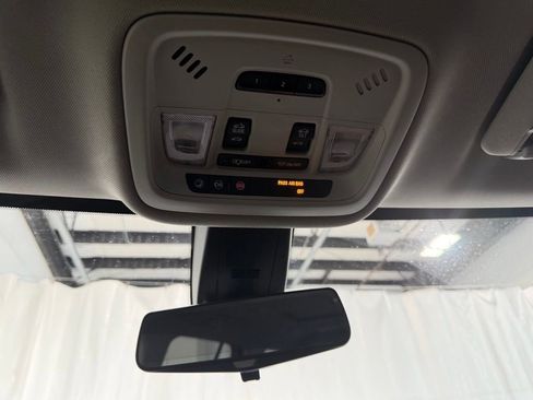 Used 2019 Chevrolet Traverse High Country AWD/4WD image 18