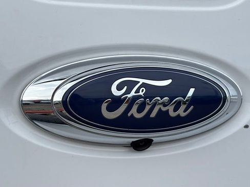 Used 2015 Ford F350 Lariat image 21