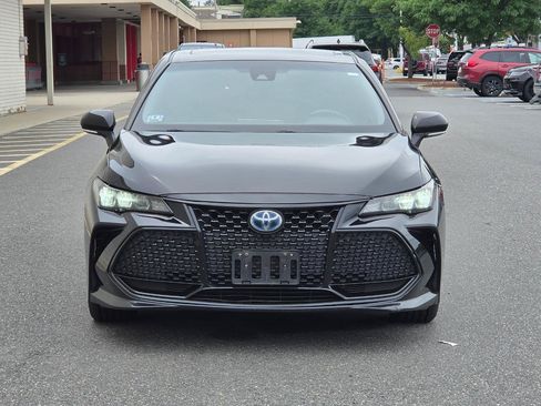 Used 2021 Toyota Avalon XSE FWD image 2