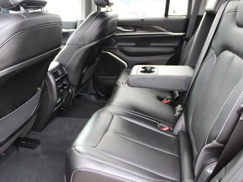 Used 2023 Jeep Grand Cherokee 30th Anniversary image 35