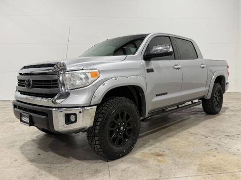 Used 2015 Toyota Tundra Limited w/ Limited Premium Package image 1