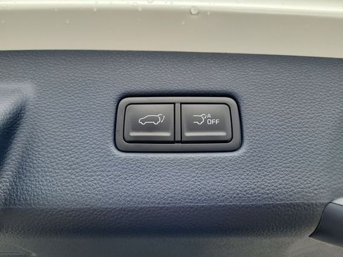 New 2026 Kia Carnival EX FWD image 15