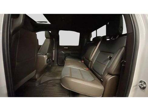 Used 2022 GMC Sierra 2500 Denali w/ Denali Ultimate Package image 13