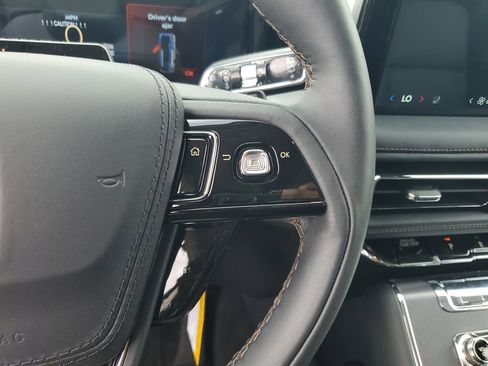 New 2025 Lincoln Aviator 2WD image 25