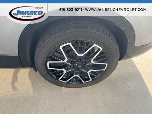 Used 2023 Chevrolet Blazer RS w/ Driver Confidence II Package FWD image 8