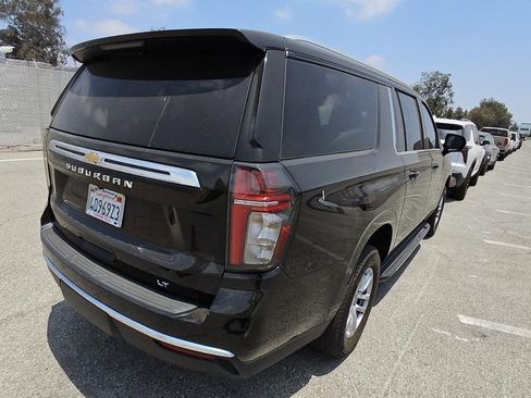 Used 2024 Chevrolet Suburban LT RWD image 22