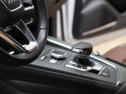 Used 2018 Audi A4 2.0T allroad Premium Plus image 35