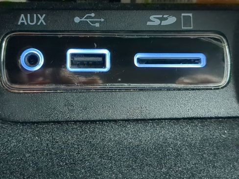 Used 2017 Jeep Grand Cherokee Limited image 32