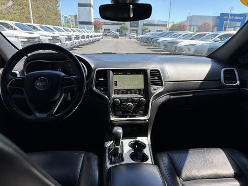 Used 2018 Jeep Grand Cherokee Limited AWD/4WD image 30