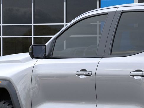 New 2025 GMC Canyon Elevation w/ Convenience Package image 12