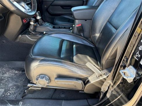 Used 2021 Jeep Wrangler Unlimited Rubicon w/ Xtreme Recon 35" Tire Package image 16