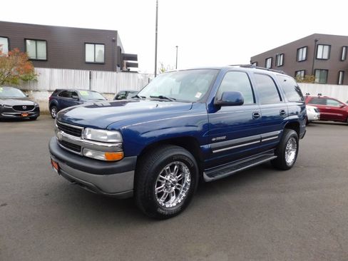 Used 2001 Chevrolet Tahoe LT w/ LT Preferred Equipment Group AWD/4WD image 4