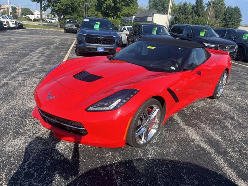 Used 2017 Chevrolet Corvette Stingray Convertible RWD image 3