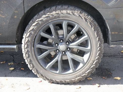 Used 2019 Ford Expedition Max Platinum image 7