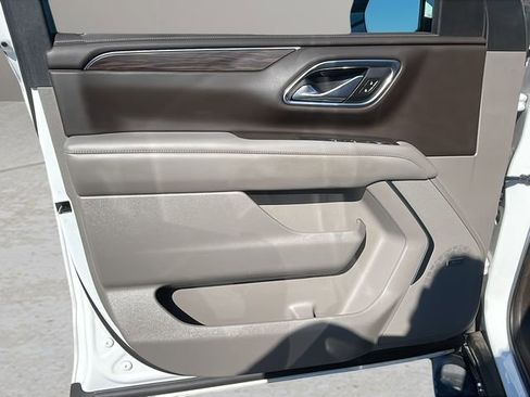 Used 2021 Chevrolet Tahoe Z71 w/ Z71 Off-Road Package image 20