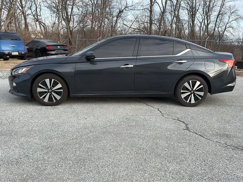 Used 2020 Nissan Altima 2.5 SV image 4