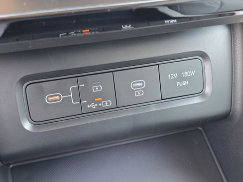 New 2026 Hyundai Tucson Limited FWD image 32