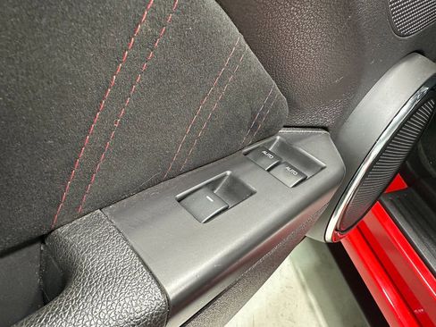 Used 2014 Ford Mustang GT Premium RWD image 31