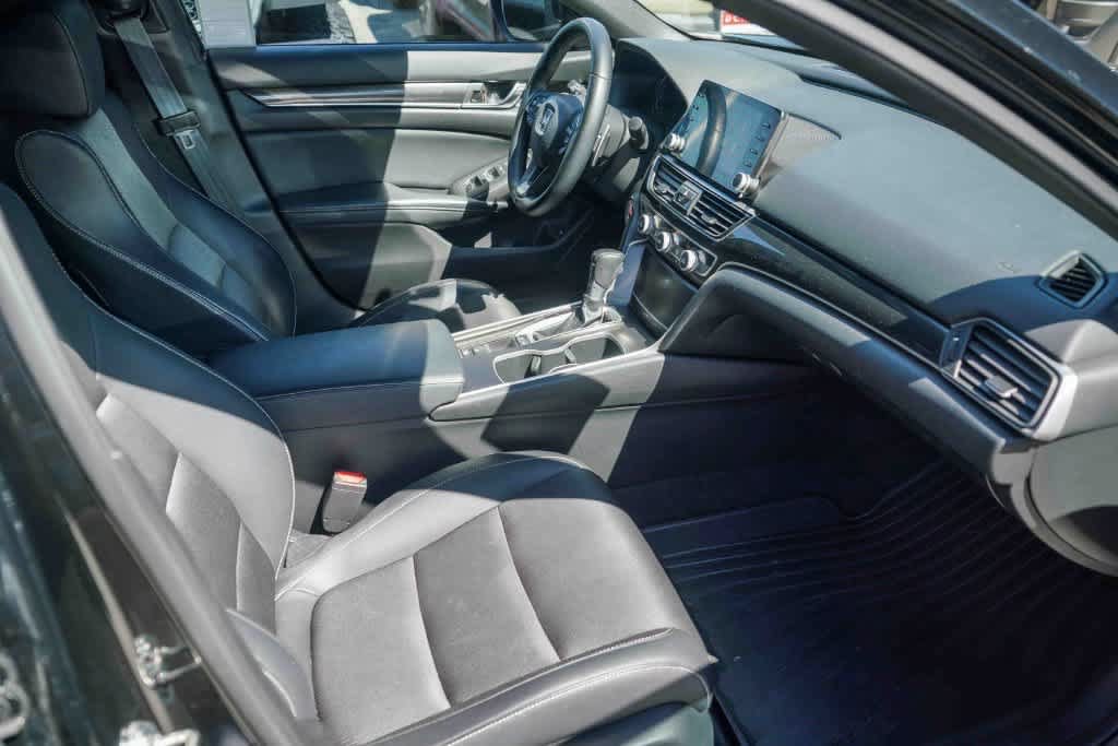 Used 2018 Honda Accord Sport image 15