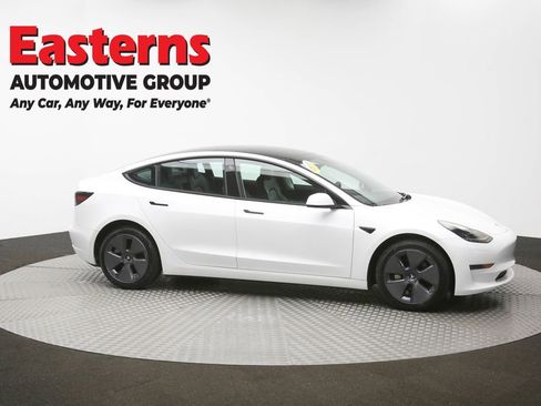 Used 2023 Tesla Model 3 Standard Range image 40