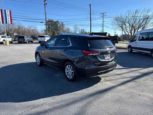 Used 2023 Chevrolet Equinox LT image 4