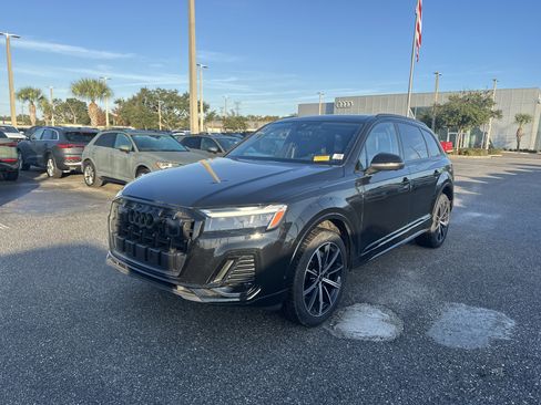 Used 2025 Audi Q7 2.0T Premium Plus w/ Premium Plus Package image 2