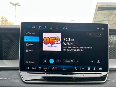 New 2025 Volkswagen Tiguan SE image 16