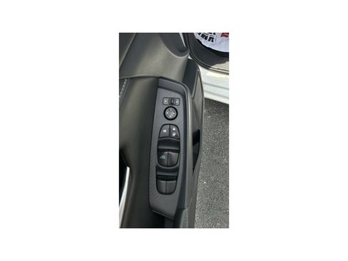 Used 2025 Nissan Sentra SV FWD image 12