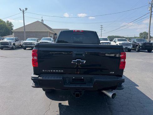 Used 2019 Chevrolet Silverado 2500 LTZ w/ Duramax Plus Package AWD/4WD image 7