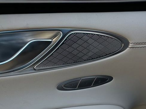 Used 2023 Genesis GV70 2.5T w/ Select Package image 13