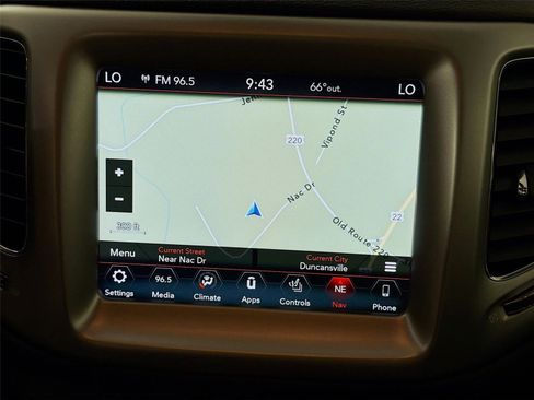 Used 2018 Jeep Compass Latitude w/ Popular Equipment Group image 15