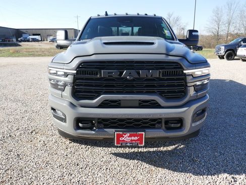 New 2026 RAM 2500 Laramie w/ Night Edition AWD/4WD image 9