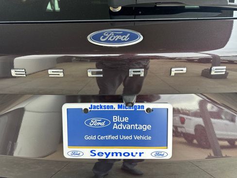 Certified 2023 Ford Escape ST-Line w/ Tech Pack #1 AWD/4WD image 16