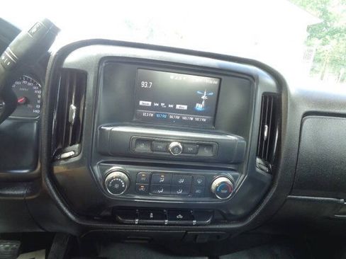 Used 2019 Chevrolet Silverado 2500 W/T AWD/4WD image 14