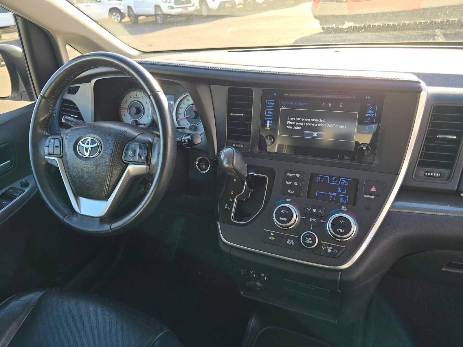 Used 2016 Toyota Sienna SE w/ SE Preferred Package FWD image 12