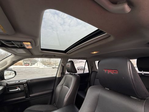 Used 2018 Toyota 4Runner TRD Off-Road Premium image 6