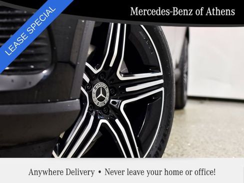 New 2026 Mercedes-Benz GLC 300 image 9